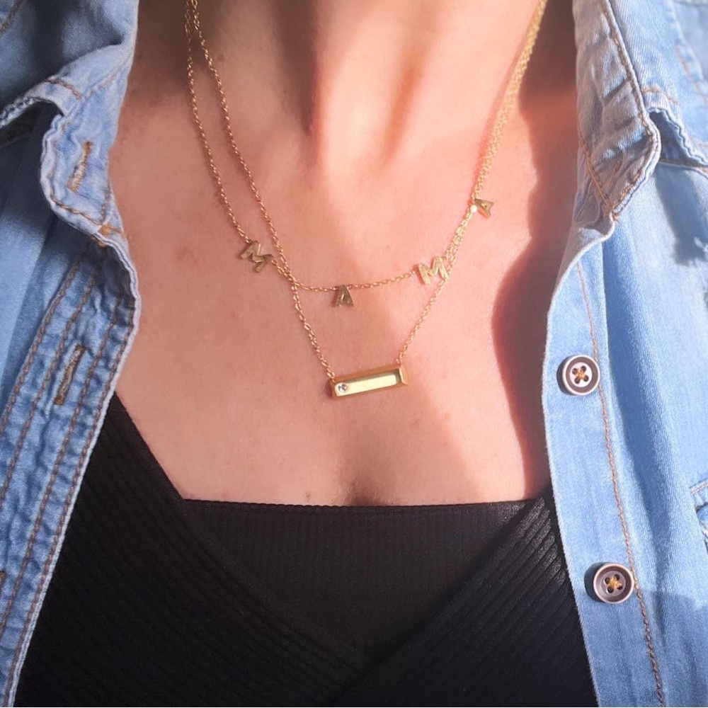 NEW ✨ Gold Bar Necklace with Card - Picture 4 of 4